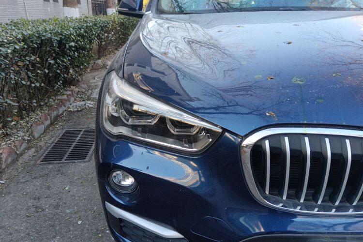 宝马X1 2019款 sDrive18Li 尊享型车身外观8