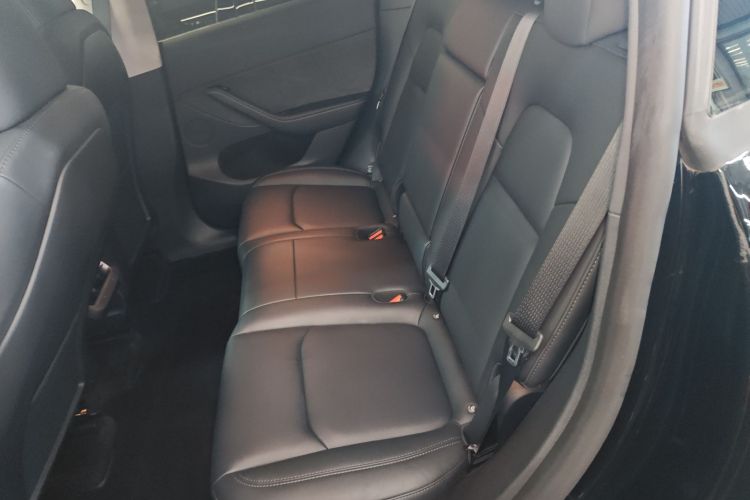 特斯拉 Model Y 2022款 改款 后轮驱动版中控内饰21