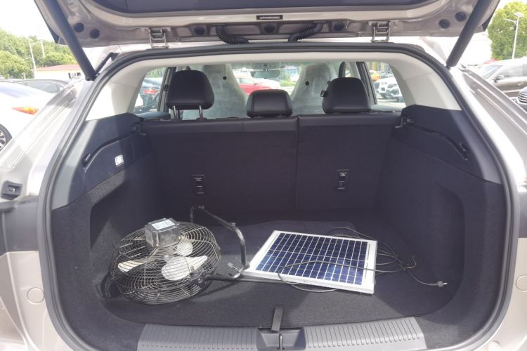 荣威D5X DMH 2024款 135旗舰版中控内饰23