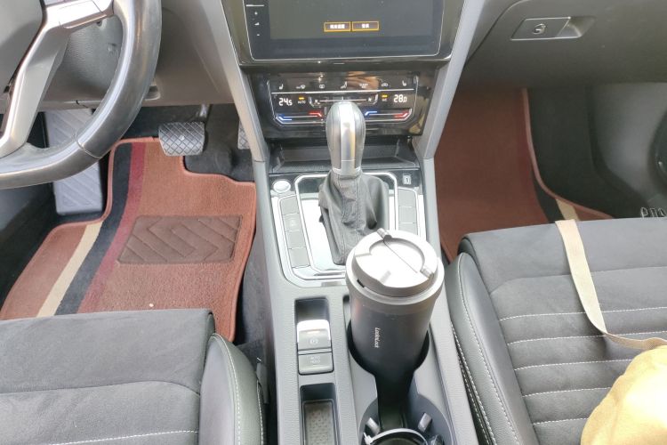 大众 迈腾 2020款 330TSI DSG 豪华型局部细节18