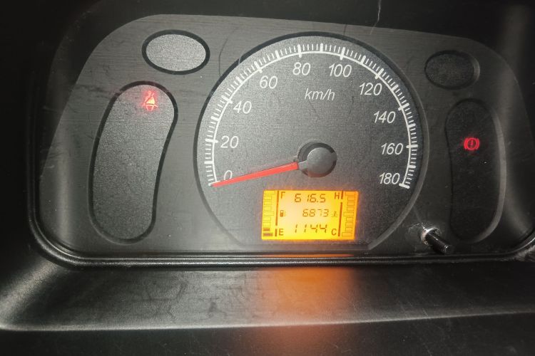 五菱汽车 五菱之光 2023款 1.5L 实用型封窗版 2座局部细节14