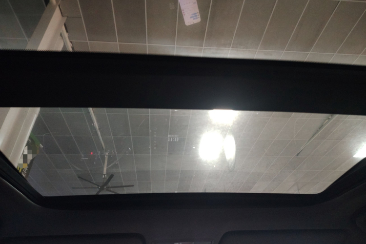 本田UR-V 2020款 370TURBO 四驱尊享版局部细节22