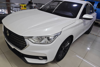 宝骏RC-6 2019款 1.5T CVT 24小时在线精英型