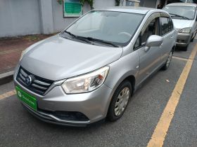 启辰D50 2015款 1.6L 手动时尚版