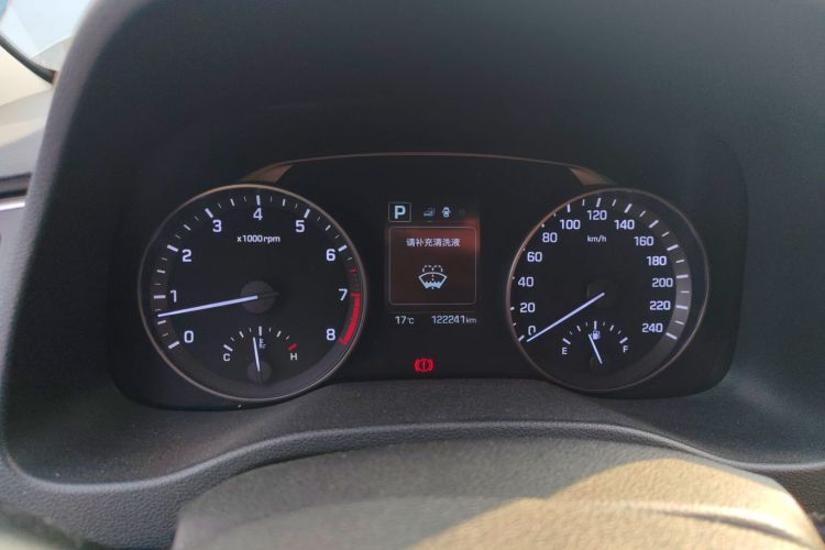 现代 领动 2016款 1.6L 自动智炫·豪华型中控内饰15