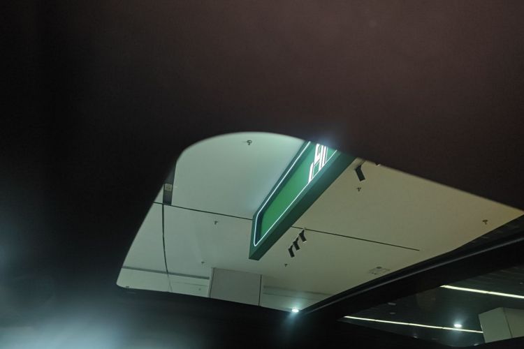 凯迪拉克XT5 2022款 2.0T 四驱豪华型中控内饰22