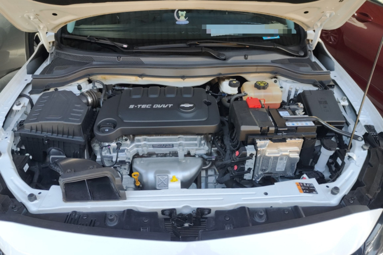 雪佛兰 科鲁泽 2024款 1.5L 双离合乐享版机舱底盘24