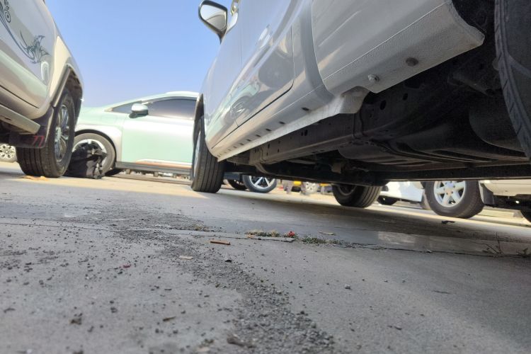 长城 金刚炮 2023款 2.0T自动汽油两驱精英型平箱GW4C20C局部细节9002