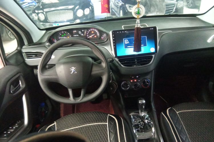 标致2008 2014款 1.6L 自动潮流版局部细节13