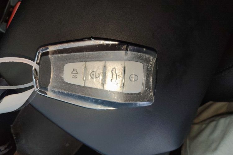 吉利几何A 2024款 410KM 出行版中控内饰11