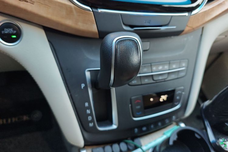 别克GL8 2018款 ES 28T 舒适型 国VI中控内饰18