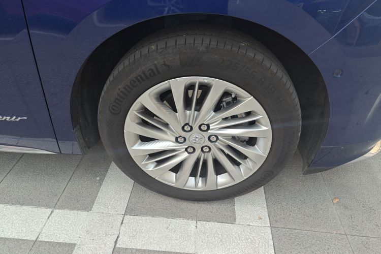 别克 世纪 2023款 2.0T 六座蕴世版车身外观6007