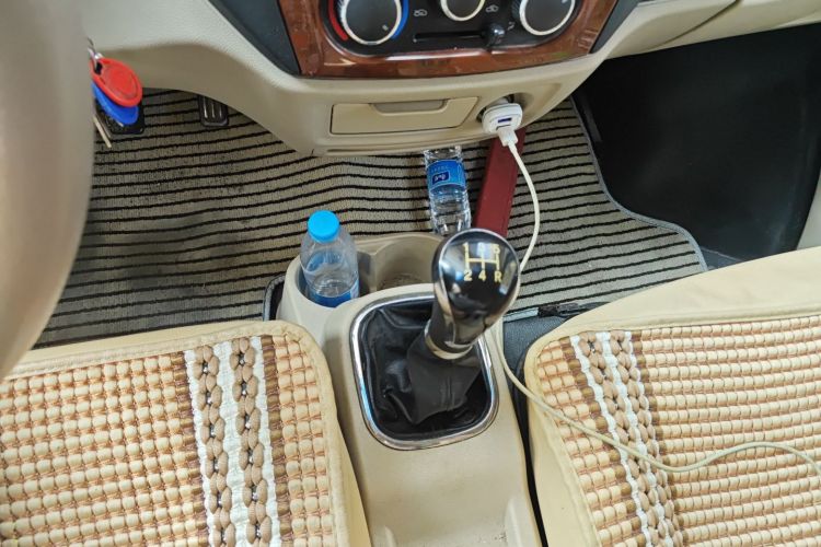 长安凯程 长安睿行M80 2014款 1.5L标准型4G15S中控内饰18