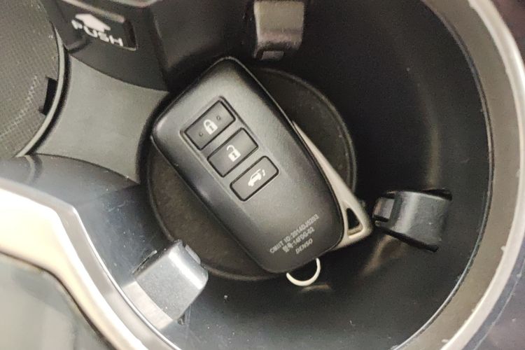 雷克萨斯RX 2016款 300 四驱典雅版 国V中控内饰11