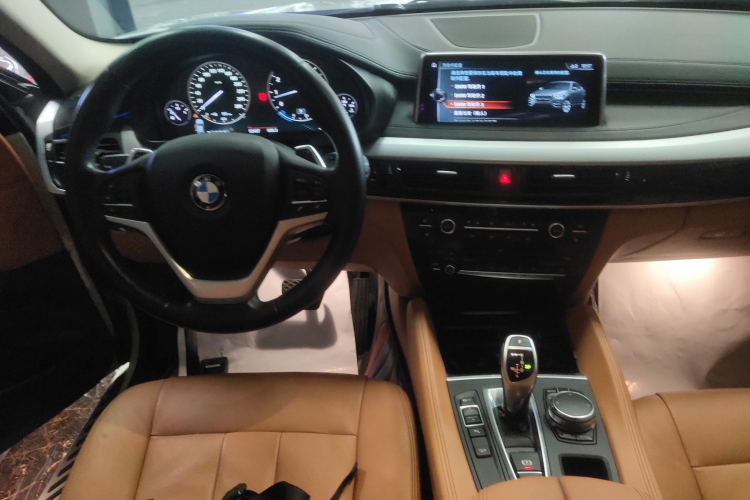 宝马X6 2017款 xDrive35i 领先型中控内饰16