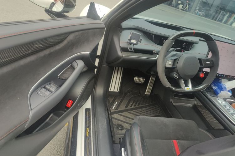 小米汽车 小米SU7 Ultra 2025款 Ultra中控内饰20