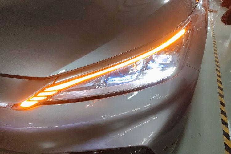 比亚迪 元PLUS 2022款 430KM 尊贵型局部细节36