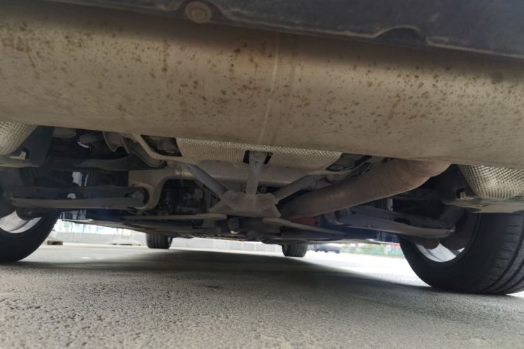 宝马5系新能源 2022款 改款二 535Le 先锋版M运动套装局部细节9009