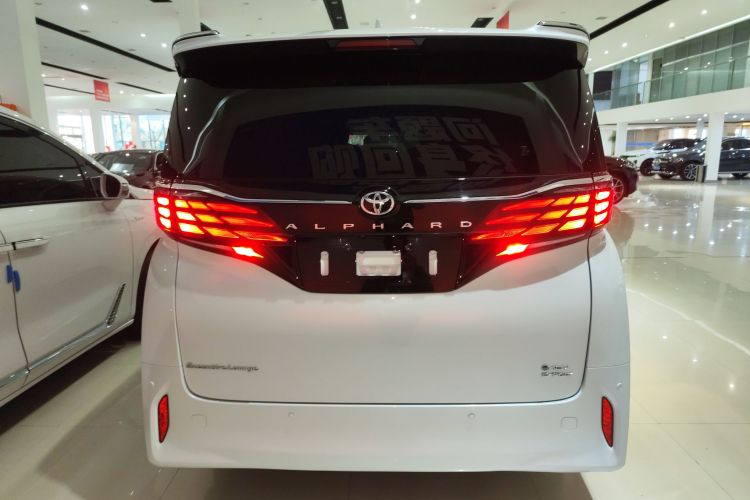 丰田 埃尔法 2024款 双擎 2.5L 尊贵版车身外观6