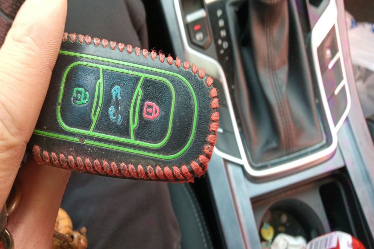 吉利汽车 帝豪 2018款 1.5L CVT向上互联版中控内饰7001