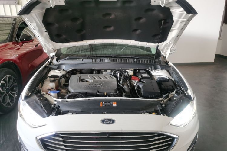 福特 蒙迪欧 2020款 EcoBoost 180 时尚型机舱底盘24