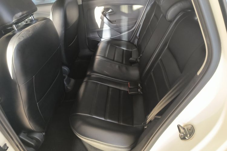 大众 Polo 2016款 1.6L 自动舒适型中控内饰7004