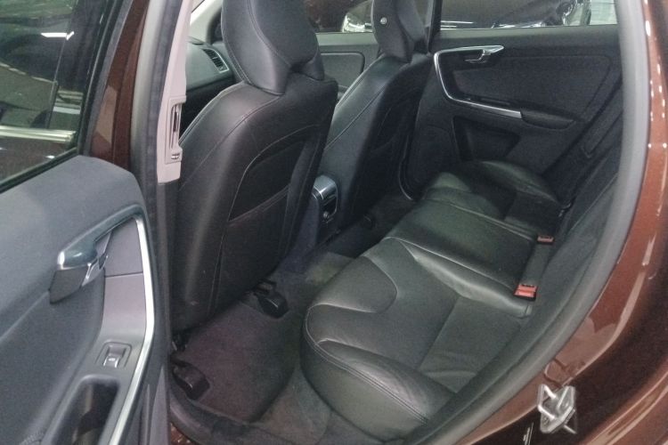 沃尔沃XC60 2016款 T5 智进版中控内饰7004