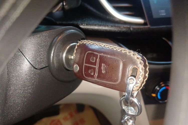 别克 英朗 2018款 15T 双离合进取型 国V中控内饰11