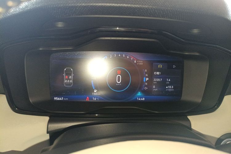 领克02 2018款 1.5T DCT两驱耀Pro版 国V中控内饰14
