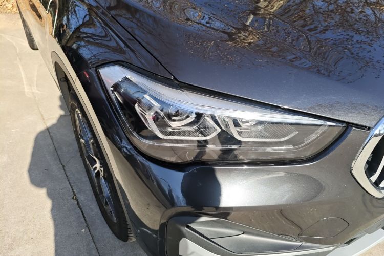 宝马X1 2022款 sDrive20Li 尊享型车身外观8