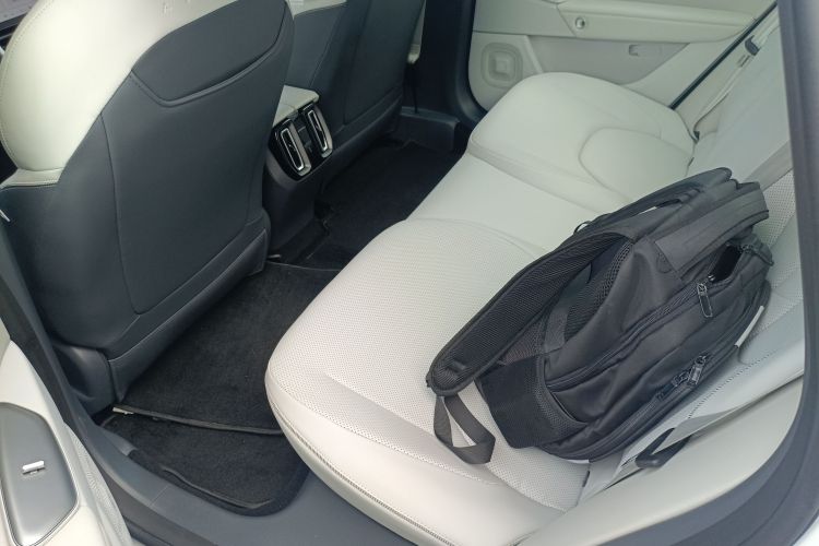 ARCFOX极狐 极狐 阿尔法S5 2024款 560MAX 185kW中控内饰21