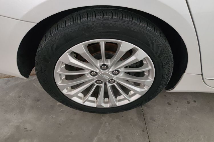 凯迪拉克CT6 2017款 28T 豪华型车身外观56