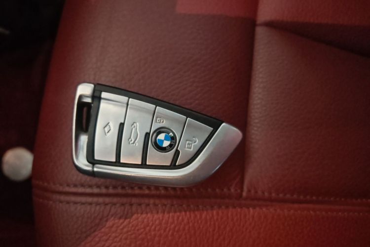 宝马5系 2020款 530Li xDrive M运动套装中控内饰7001