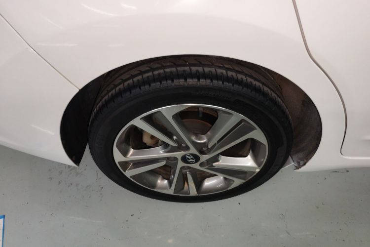 现代 领动 2016款 1.6L 自动智炫·精英型车身外观6008