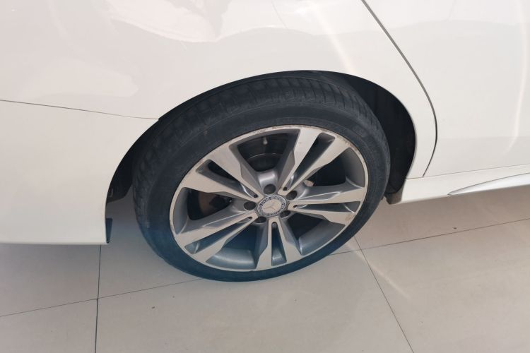 奔驰C级 2017款 改款 C 200 L 4MATIC 运动版车身外观56