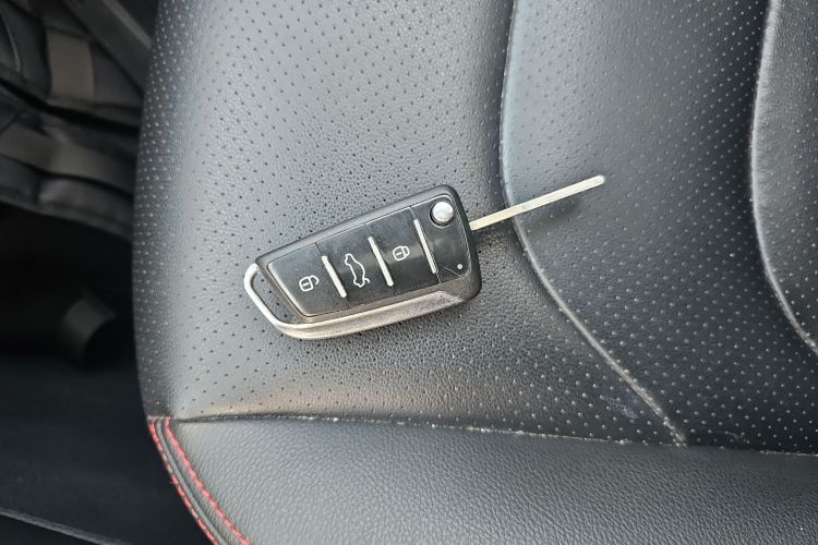江汽集团 瑞风S3 2018款 智驱版 1.5L 手动豪华型中控内饰11
