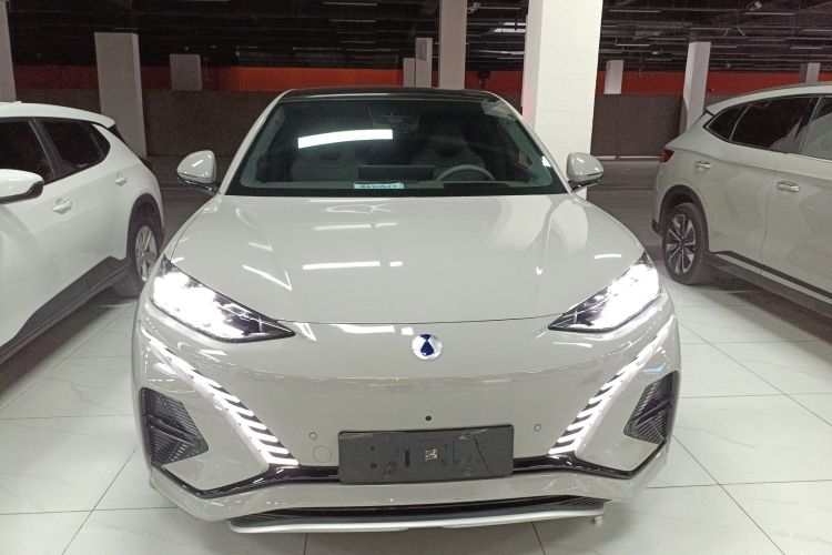 腾势N7 2023款 超长续航版车身外观2