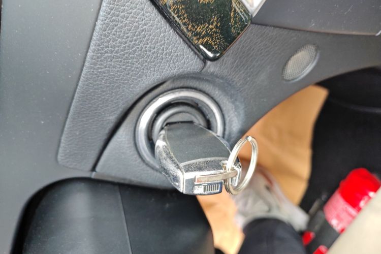 奔驰C级 2013款 C 260 时尚型 Grand Edition中控内饰7001