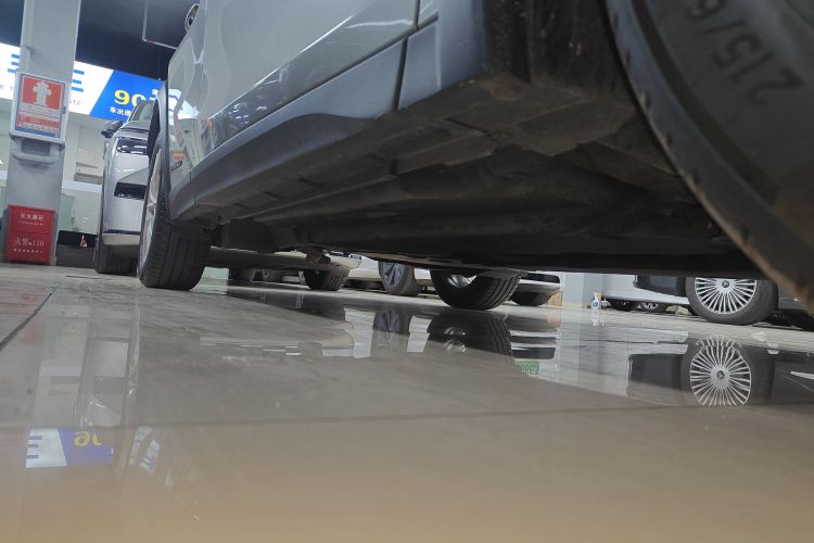 雷克萨斯UX 2020款 260h 探·酷版局部细节9001