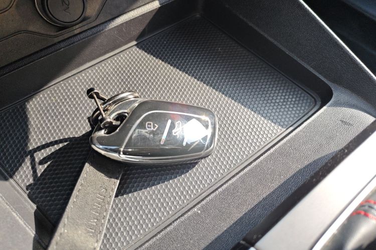 名爵 MG5 2021款 改款 180DVVT CVT青春豪华版中控内饰11