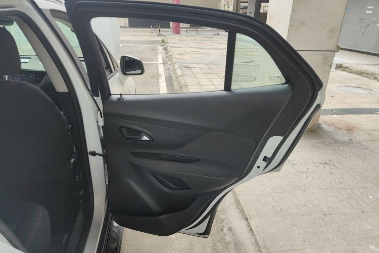 别克 昂科拉 2016款 18T 自动两驱都市领先型中控内饰7006