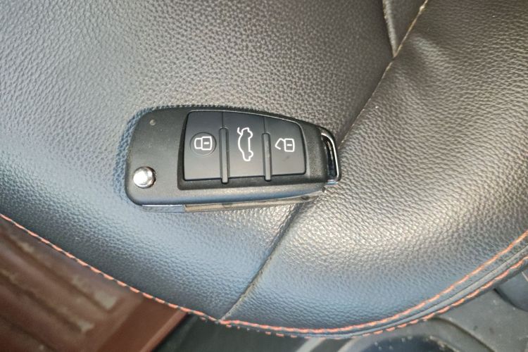 奇瑞 艾瑞泽3 2015款 1.5L 手动够真版中控内饰11