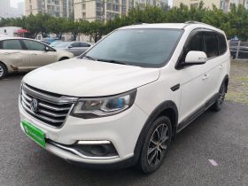 东风风行 风行SX6 2018款 1.6L CVT豪华型