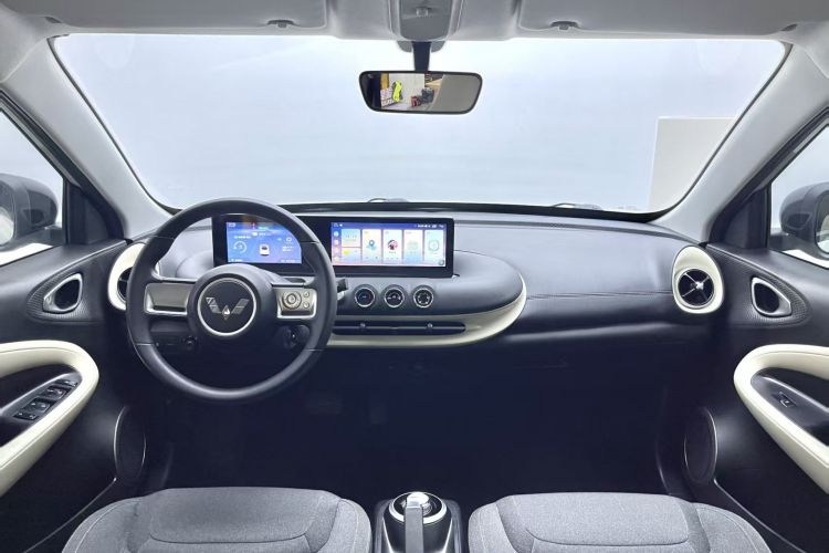 五菱汽车 五菱缤果 2023款 333km 快享款中控内饰12