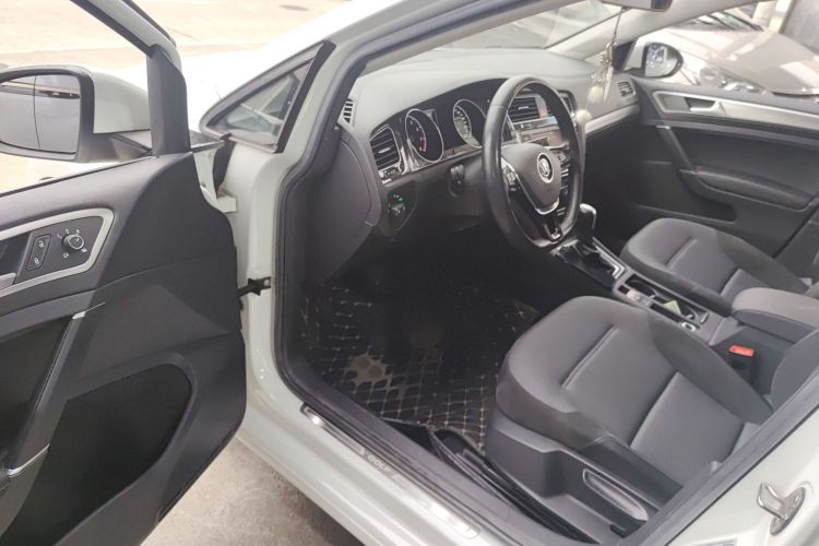大众 高尔夫 2019款 280TSI DSG舒适型 国V中控内饰7003