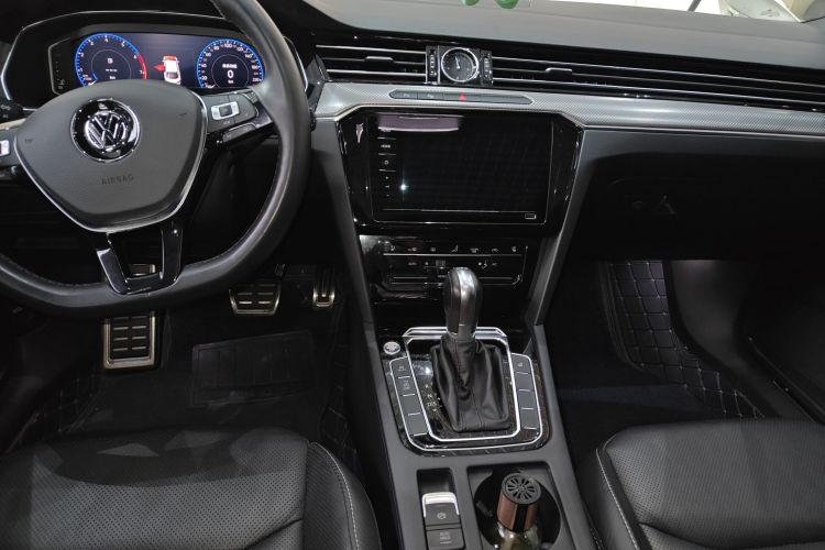 一汽-大众CC 2020款 330TSI 魅颜版 国VI中控内饰16