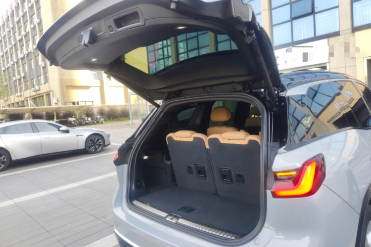 蔚来ES8 2020款 415KM 六座版局部细节23