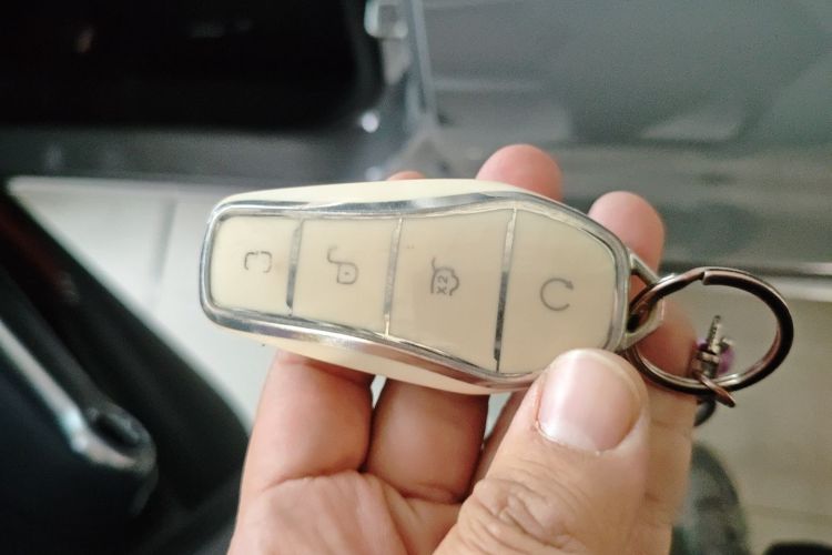 比亚迪 元PLUS 2022款 430KM 尊贵型中控内饰7001