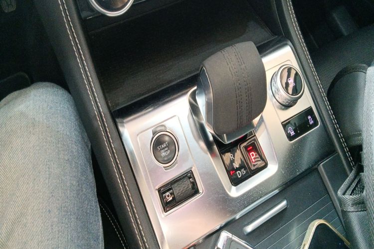 捷豹F-PACE 2021款 250PS R-Dynamic SE局部细节18