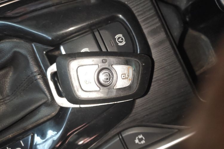 中华V6 2018款 1.5T 自动尊贵型中控内饰7001